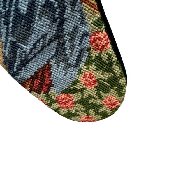 Needlepoint Christmas Stocking Nativity Scene Old World Religious Holiday Decor - Picture 8 of 11